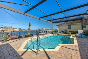 Pool, Gulf Access, Beautiful Views of Bimini Basin, Dock with Tiki Hut - Villa Bimini Basin